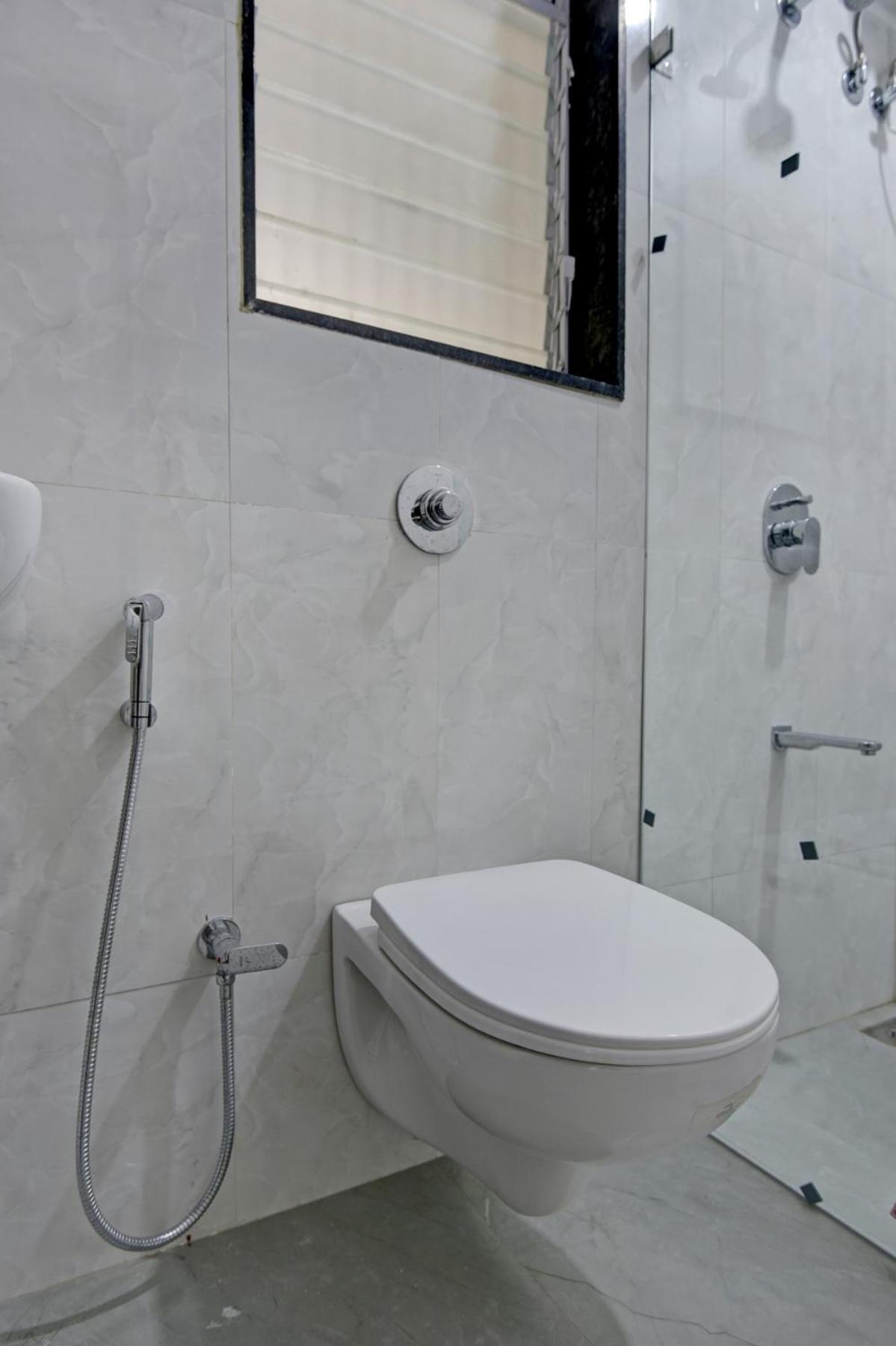 Hsquare Luxury Apartments Goregaon Bombay Esterno foto